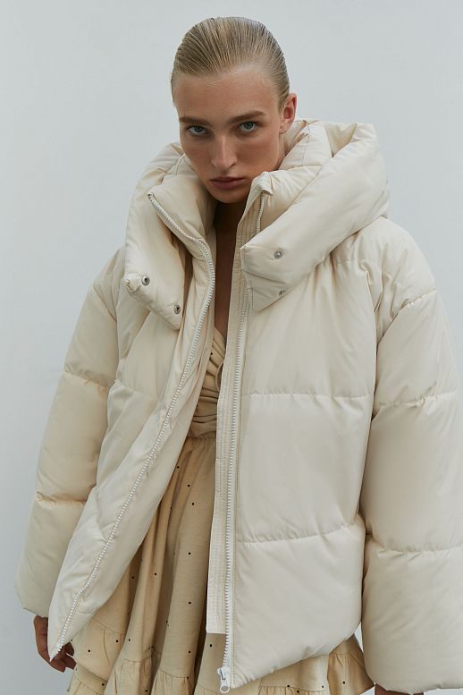 Ivory cropped coat with zipper