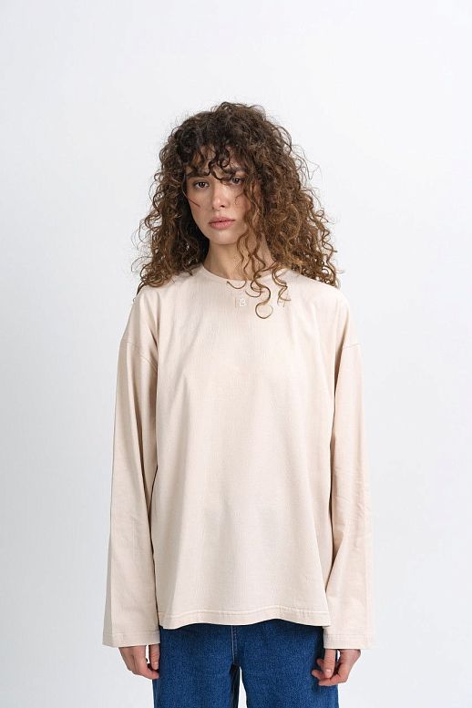 Beige longsleeve oversize