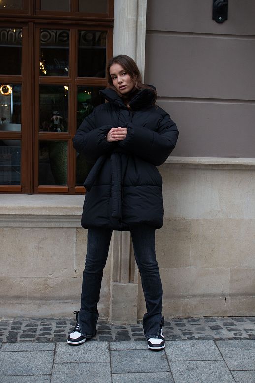 Elongated high collar coat black with buttons
