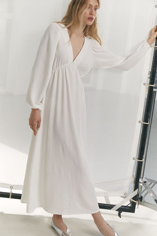 Open back maxi dress in ivory colour
