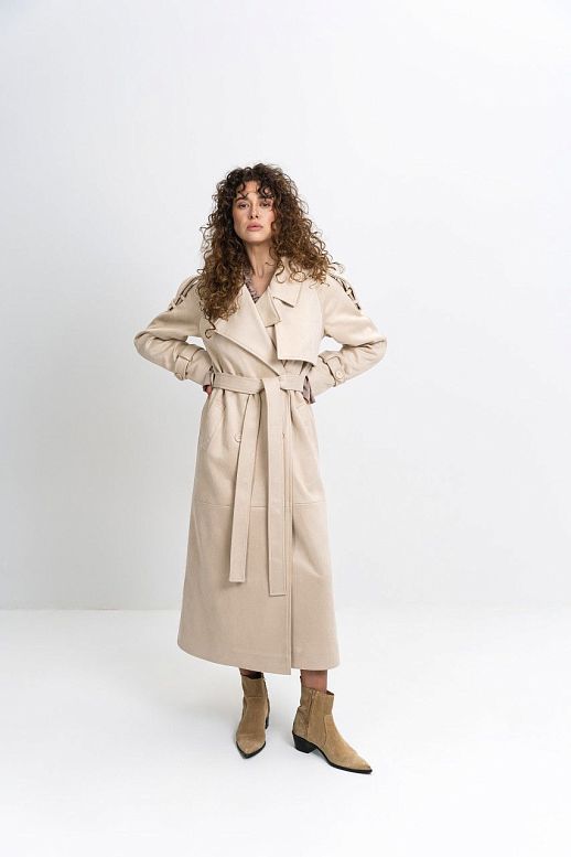 Ivory suede trench with lining